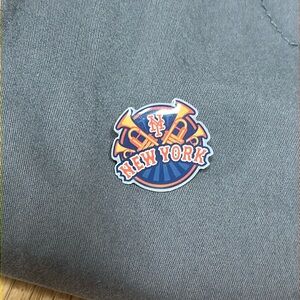 New York Mets Trumpet Pin